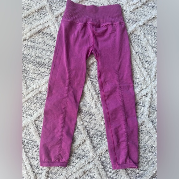 FP Movement by Free People Fuchsia Good Karma Leggings NWOT M/L - Picture 5 of 6